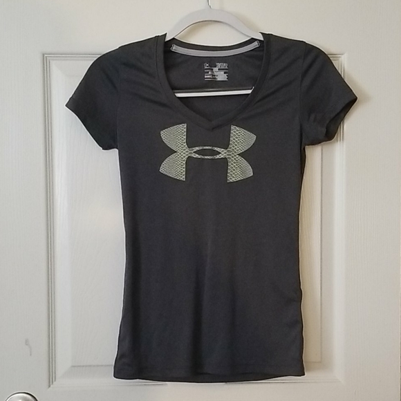 Loose Fit Under Armour Heat Gear Tshirt - Picture 1 of 3